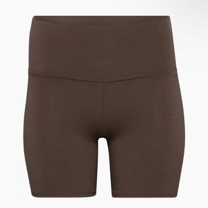 TNAchill 5” shorts